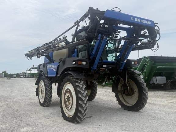 Image of New Holland SP.240F equipment image 2