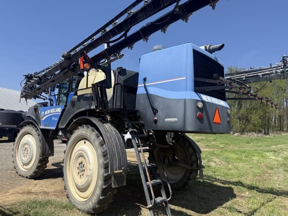 Image of New Holland SP.240F equipment image 4