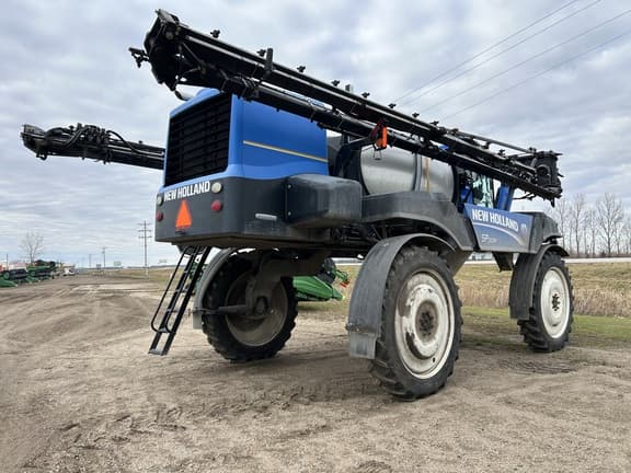 Image of New Holland SP333F equipment image 3