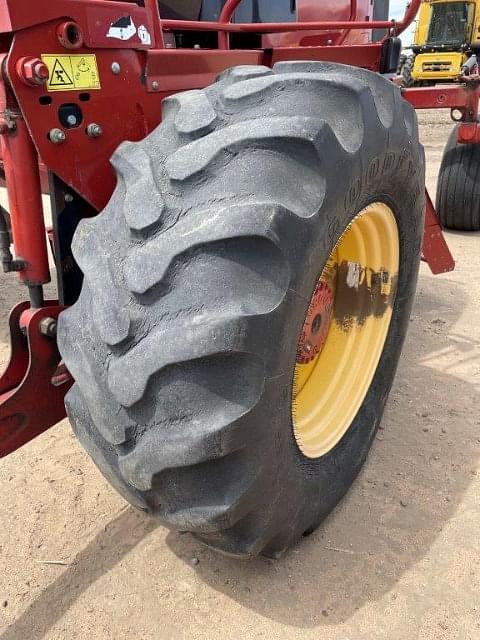 Image of New Holland Speedrower 130 equipment image 3
