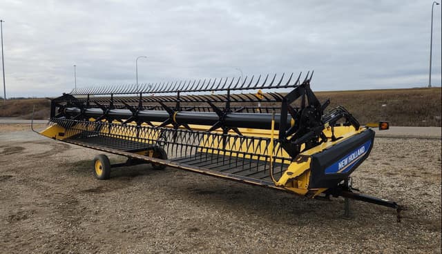 Image of New Holland Speedrower 200 equipment image 1