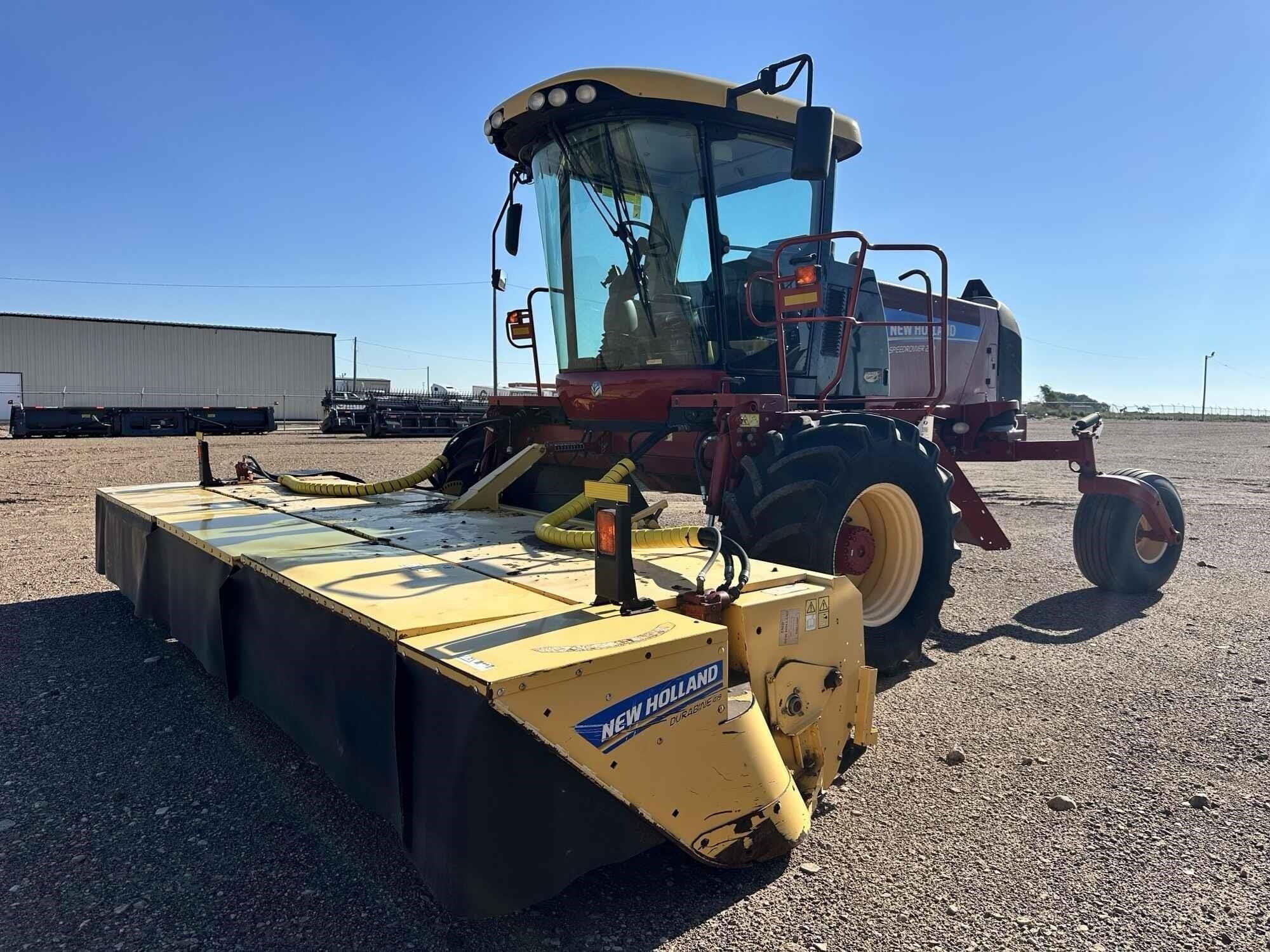 2014 New Holland Speedrower 240 Equipment Image0