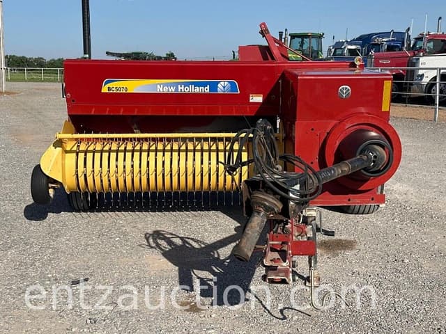 Image of New Holland BC5070 equipment image 1
