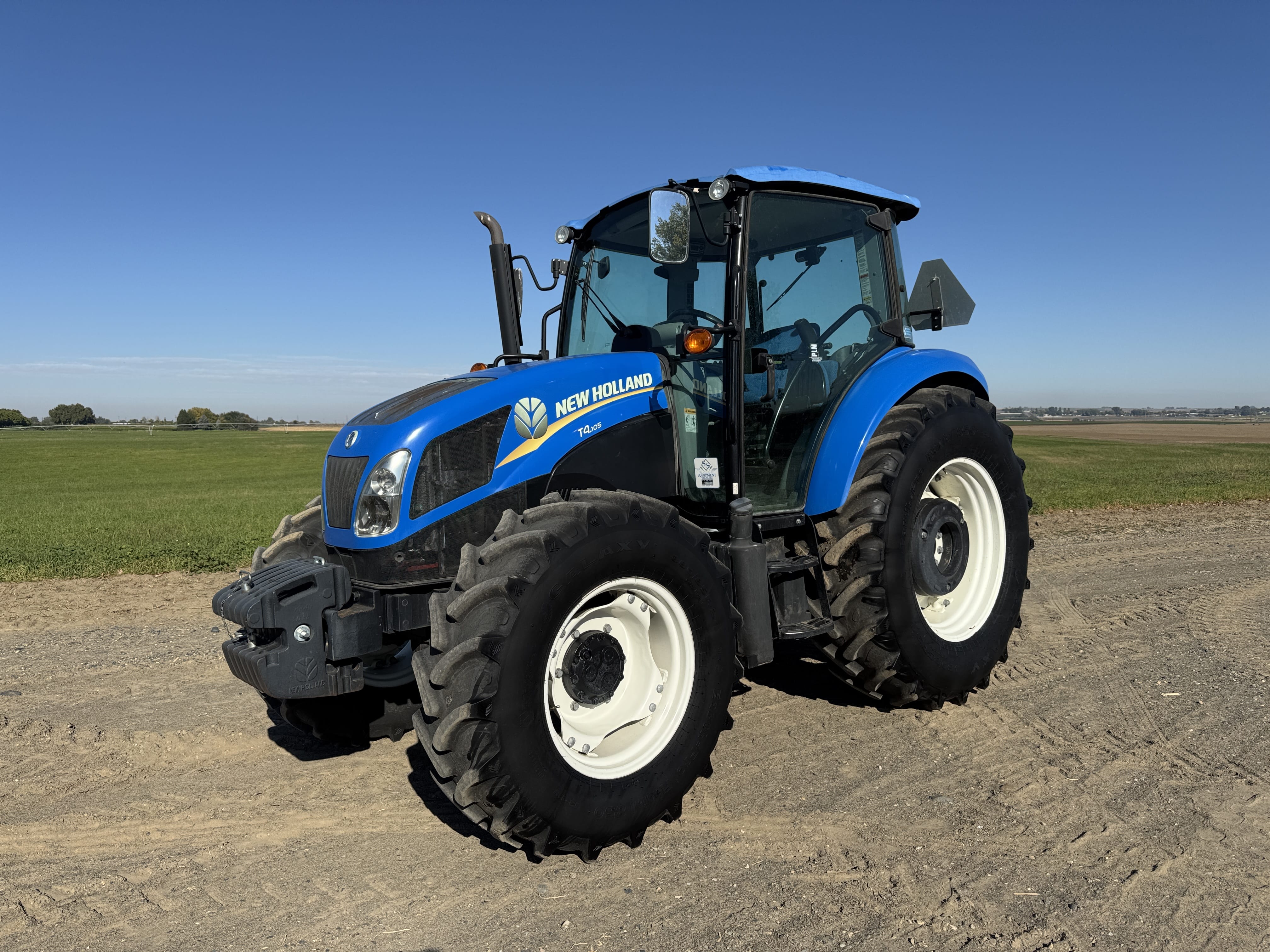 2014 New Holland T4.105 Equipment Image0