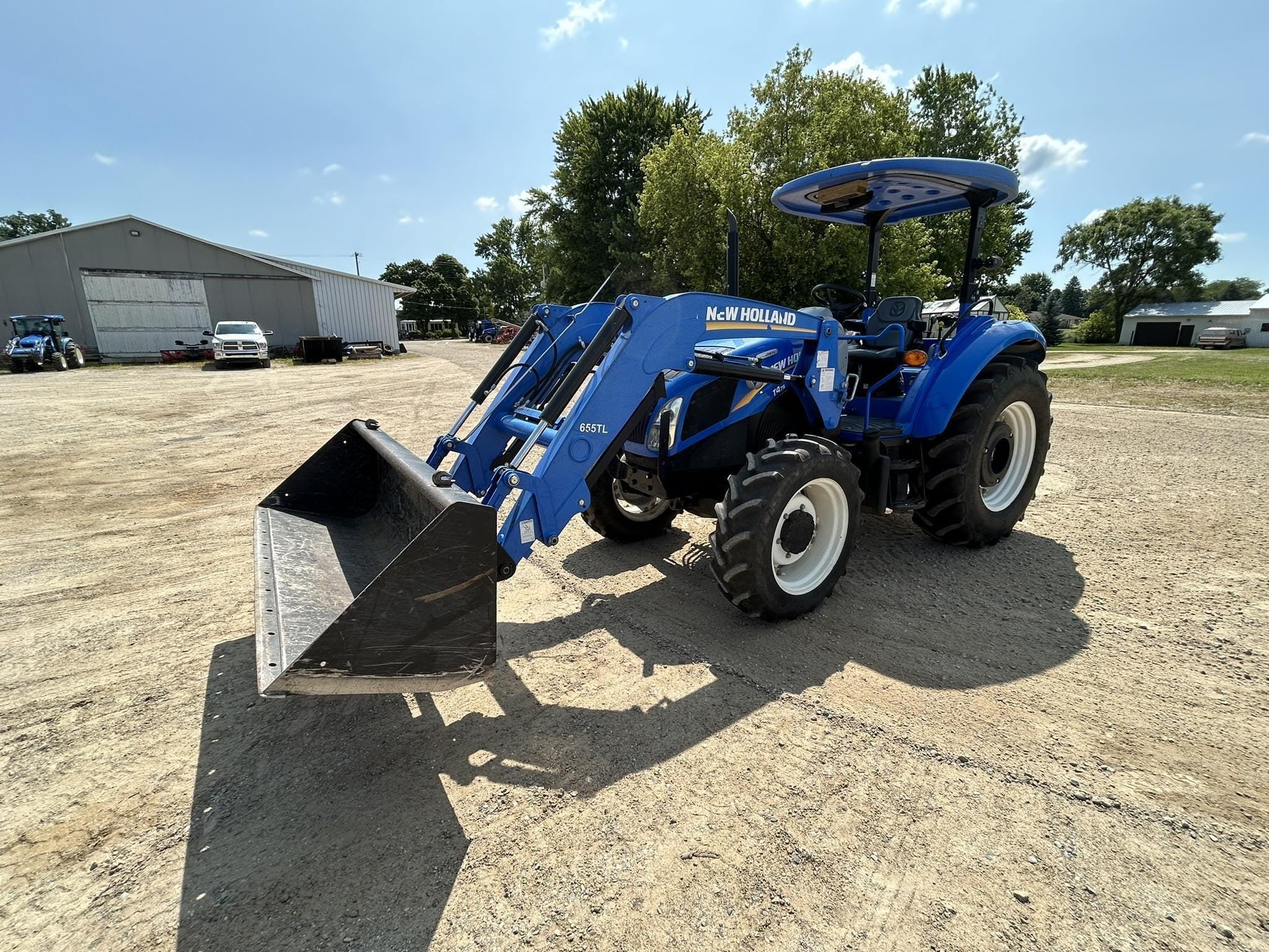 2014 New Holland T4.75 Equipment Image0
