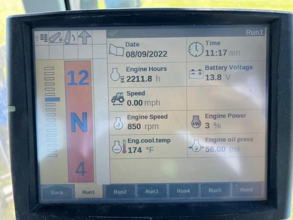 Image of New Holland T7.210 equipment image 2