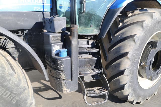 Image of New Holland T7.270 equipment image 1