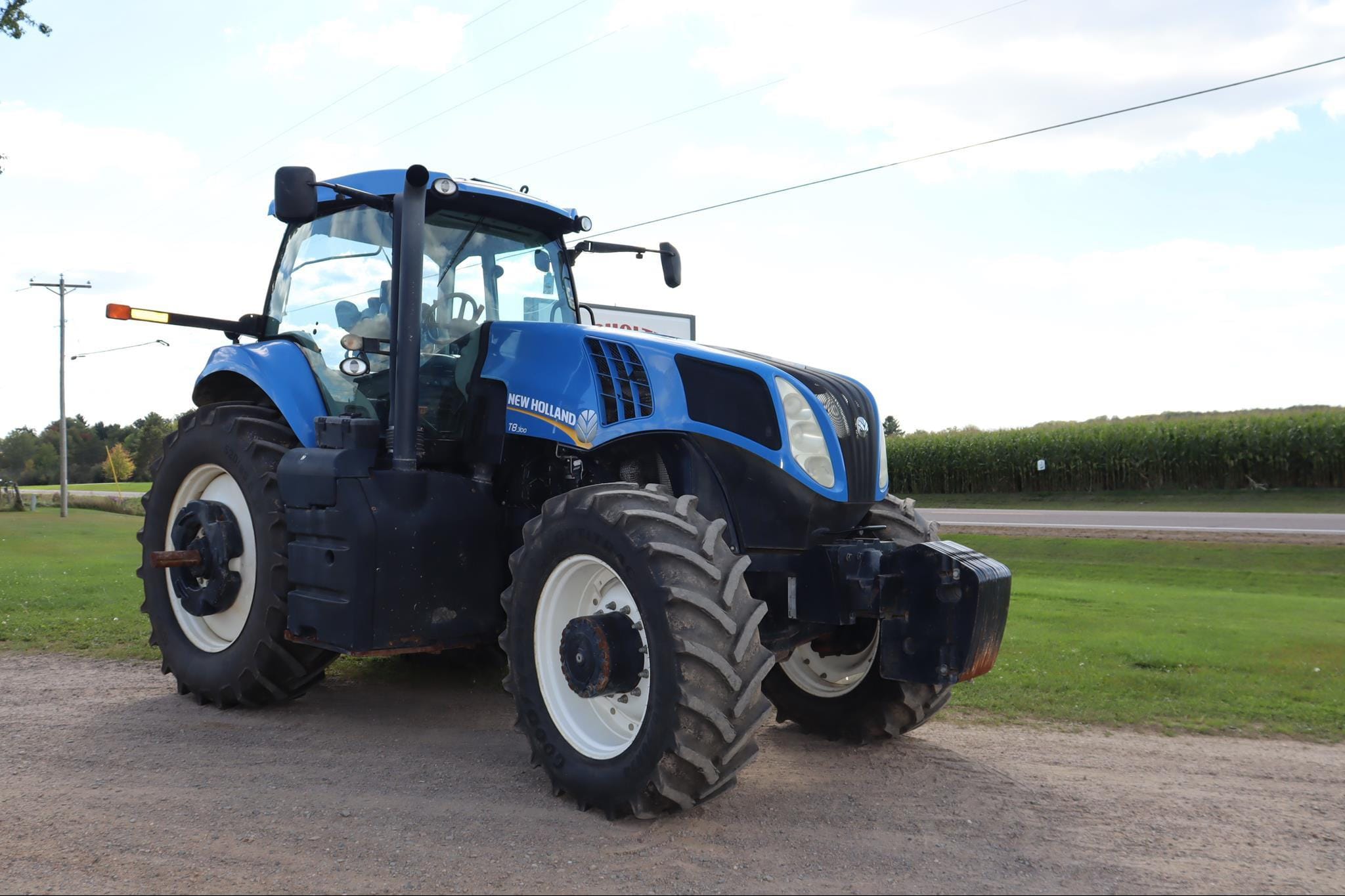 Main image New Holland T8.300
