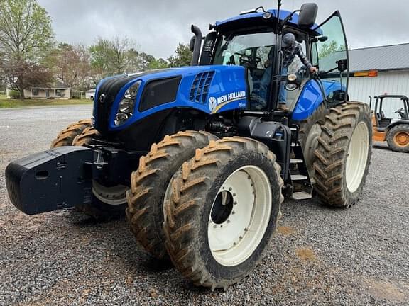 Image of New Holland T8.330 equipment image 2