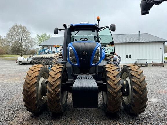 Image of New Holland T8.330 equipment image 4