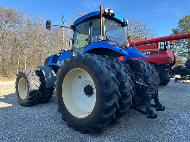 Image of New Holland T8.330 equipment image 3