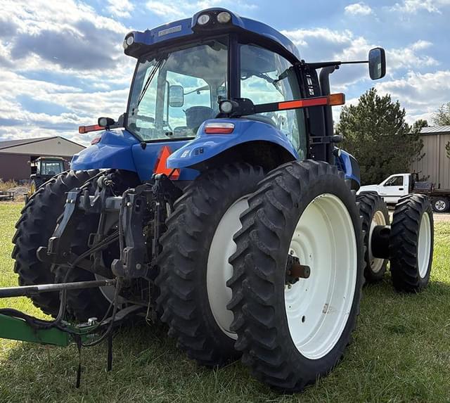 Image of New Holland T8.360 equipment image 4