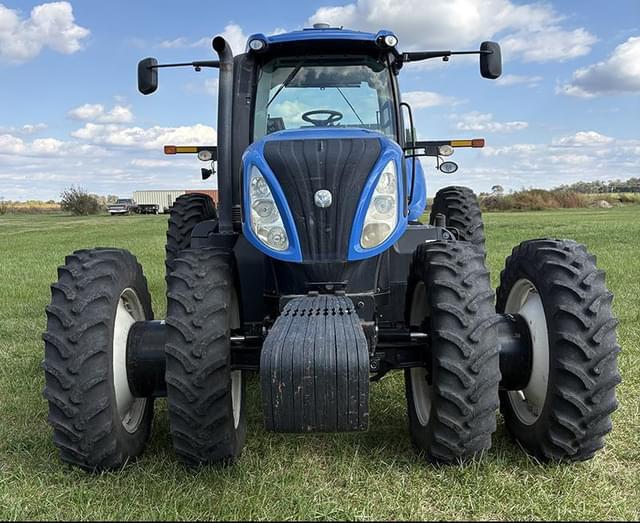 Image of New Holland T8.360 equipment image 2