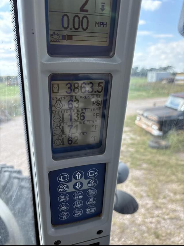 Image of New Holland T8.360 equipment image 3