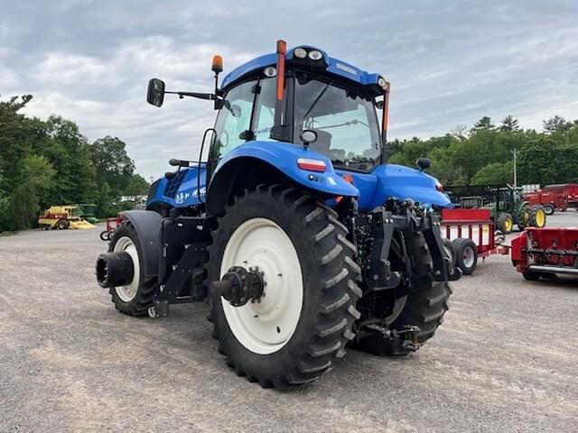 Image of New Holland T8.360 equipment image 4