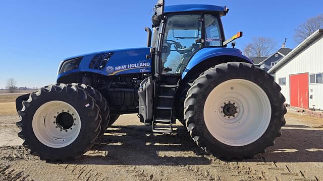 Image of New Holland T8.390 equipment image 4