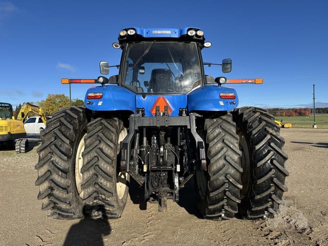 Image of New Holland T8.390 equipment image 2