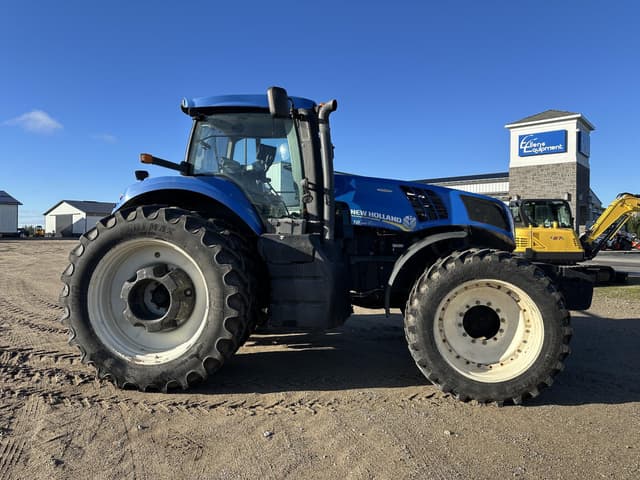Image of New Holland T8.390 equipment image 1