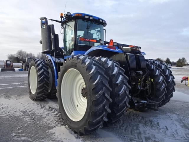 Image of New Holland T9.435 equipment image 2