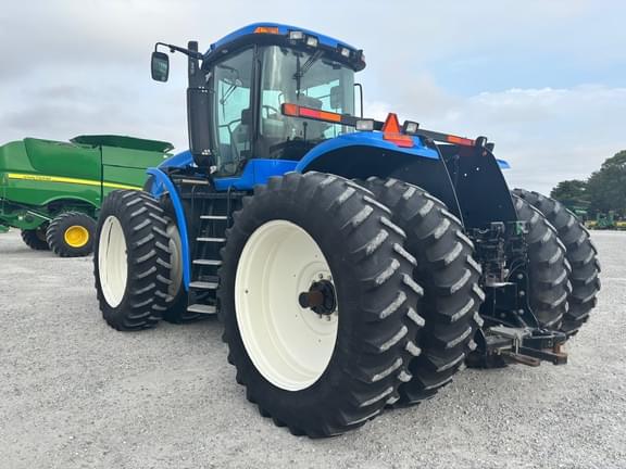 Image of New Holland T9.390 equipment image 4