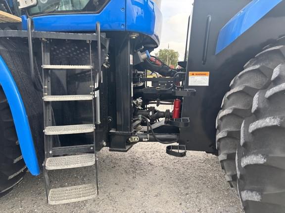 Image of New Holland T9.390 equipment image 2
