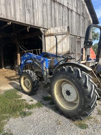 Image of New Holland Workmaster 75 equipment image 4