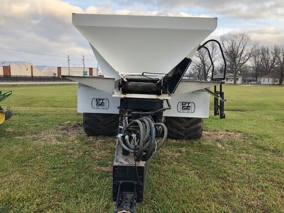 Main image New Leader L3220G4