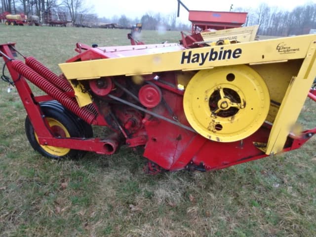 Image of New Holland 489 equipment image 2