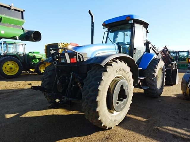 Image of New Holland TV6070 equipment image 4
