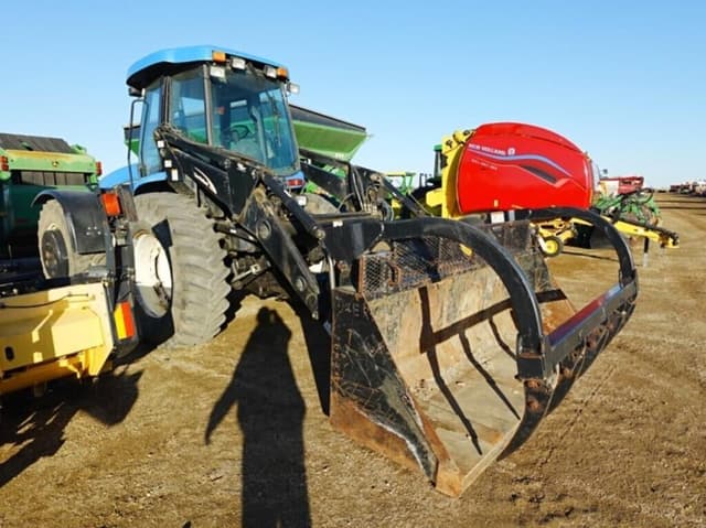 Image of New Holland TV6070 equipment image 2