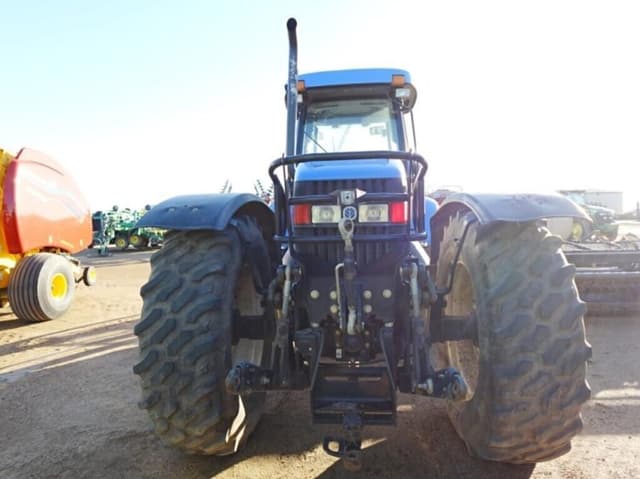 Image of New Holland TV6070 equipment image 3