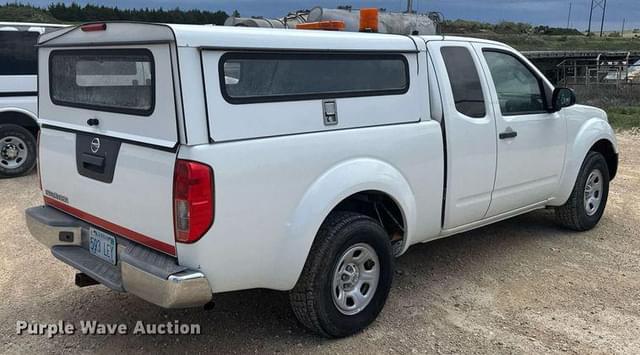 Image of Nissan Frontier equipment image 4
