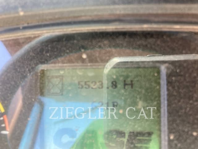 Image of Case 621F equipment image 4