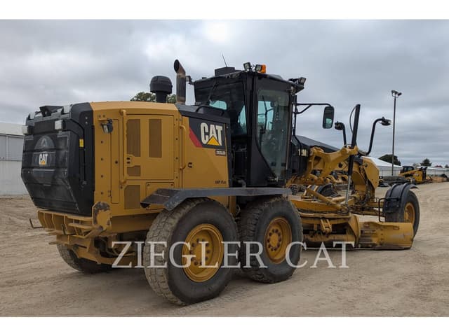 Image of Caterpillar 12M2 equipment image 2