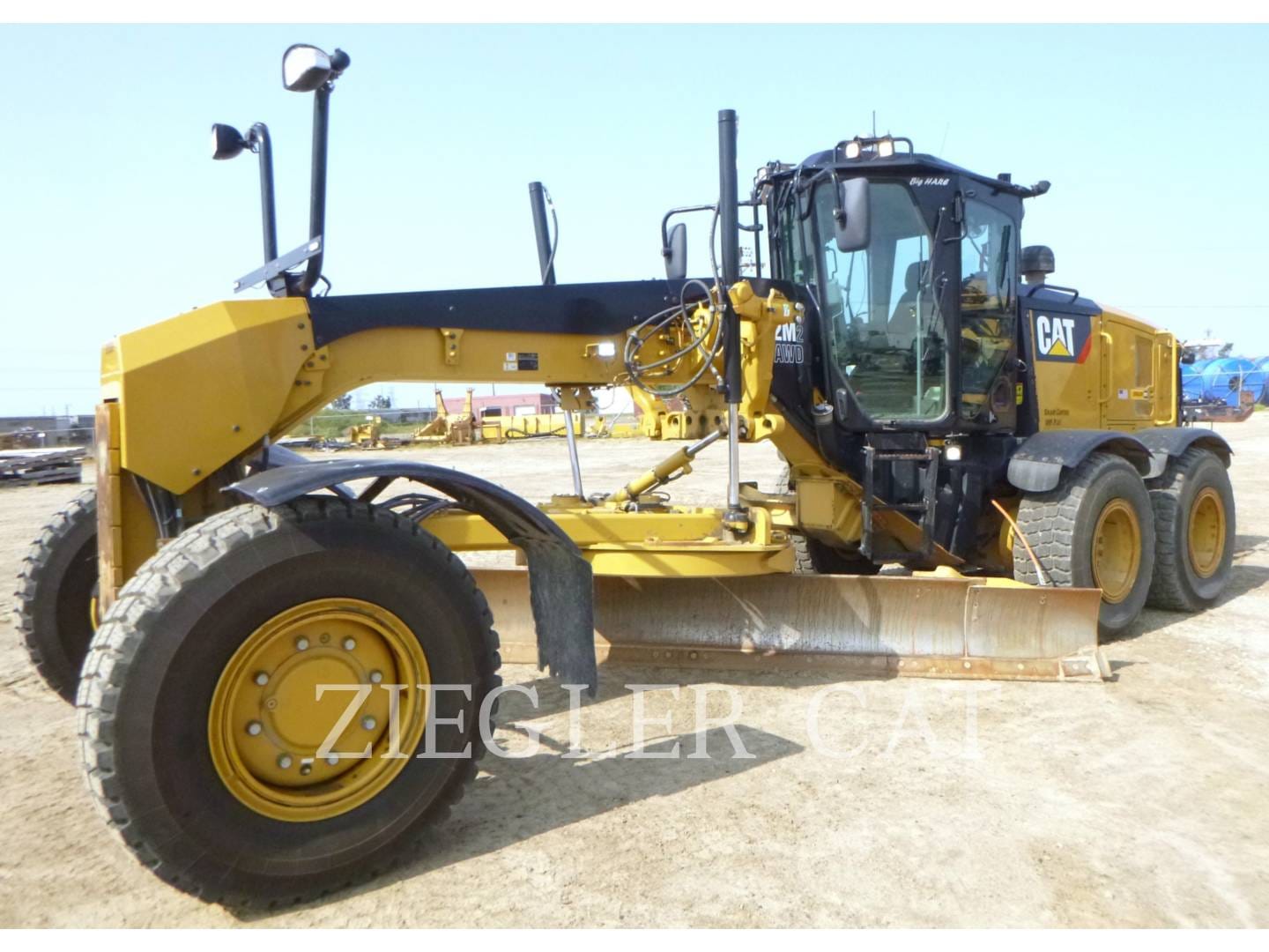 2014 Caterpillar 12M2AWD Equipment Image0