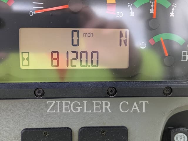 Image of Caterpillar 12M2AWD equipment image 4