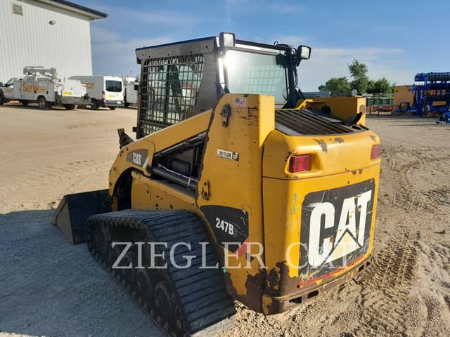 Image of Caterpillar 247B3 equipment image 3