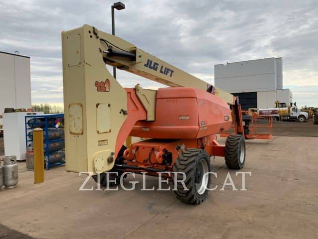 Image of JLG 800AJ equipment image 3