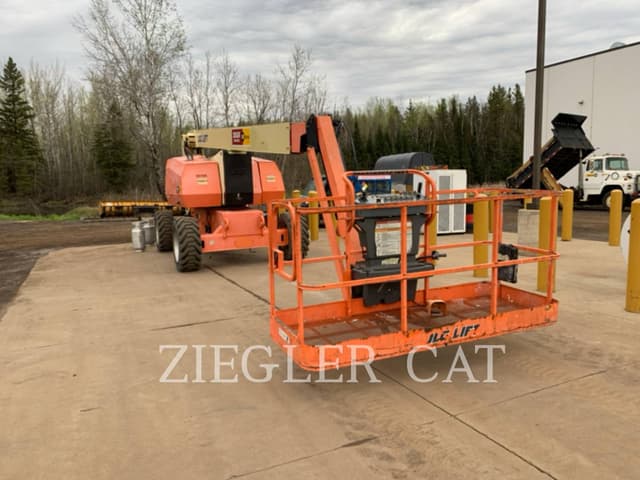 Image of JLG 800AJ equipment image 1
