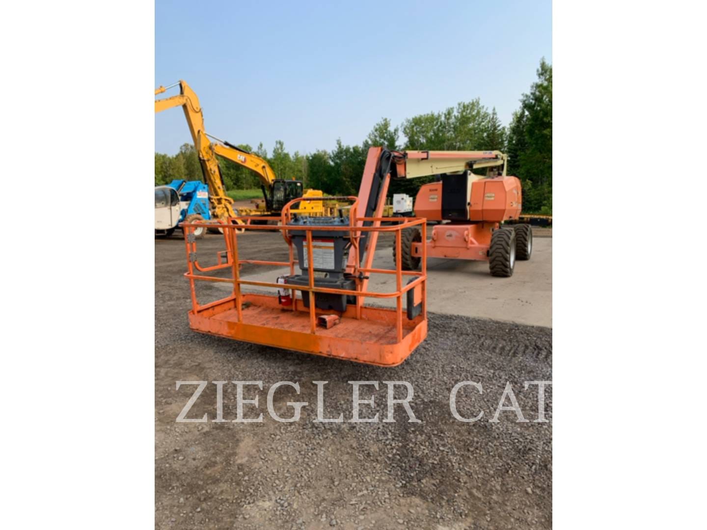 2014 JLG 800AJ Equipment Image0