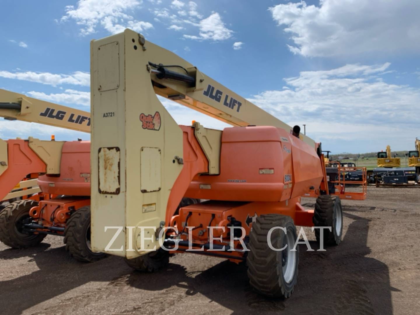 2014 JLG 800AJ Equipment Image0