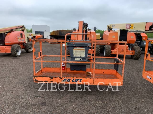Image of JLG 800AJ equipment image 2