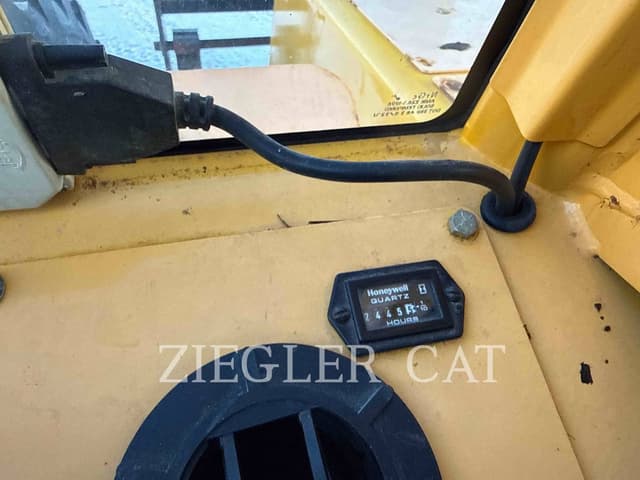 Image of Load Lifter 842-G equipment image 4
