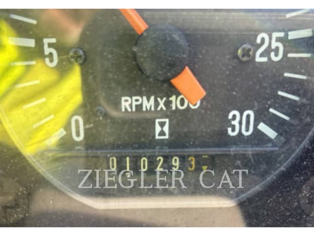 Image of Volvo SD45 equipment image 4