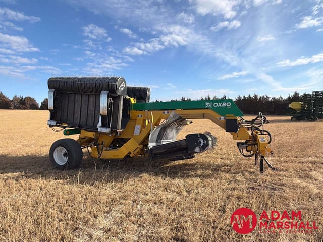 Image of Oxbo 2330 equipment image 1