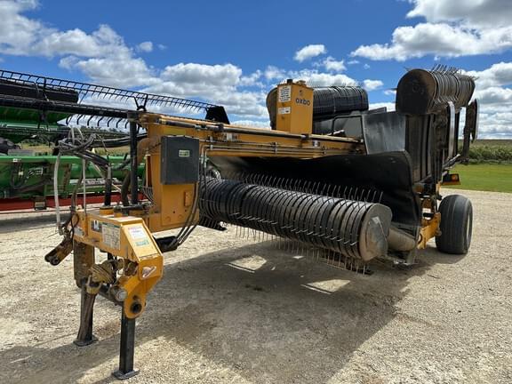 Image of Oxbo 330 equipment image 1