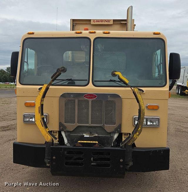 Image of Peterbilt 320 equipment image 1
