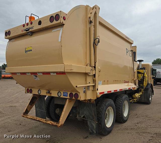 Image of Peterbilt 320 equipment image 4
