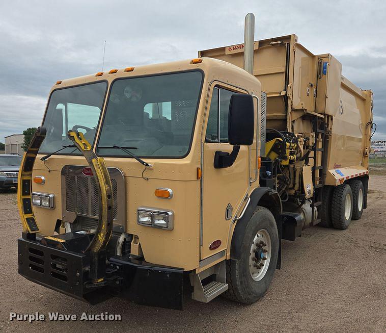 Image of Peterbilt 320 Primary image