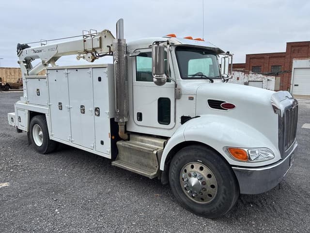 Image of Peterbilt 337 equipment image 1